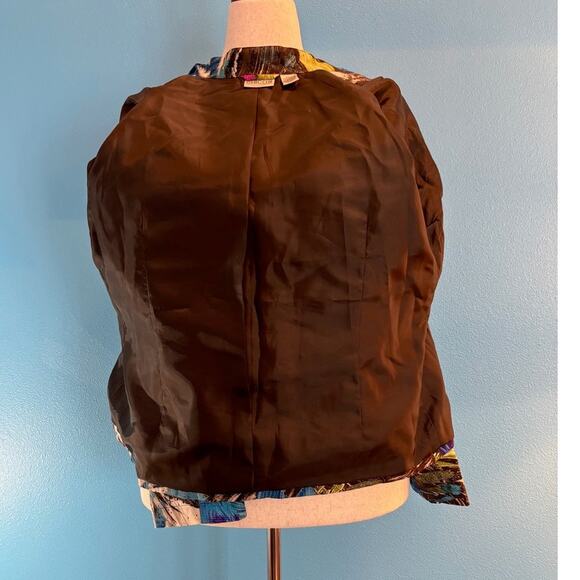Darling Chico's Jacket Multi-Color Abstract w Metallic 4 Zipper Pockets Close M - Picture 7 of 8